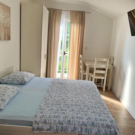 Apartments Villa Antony 2 Drvenik  Εξωτερικό φωτογραφία